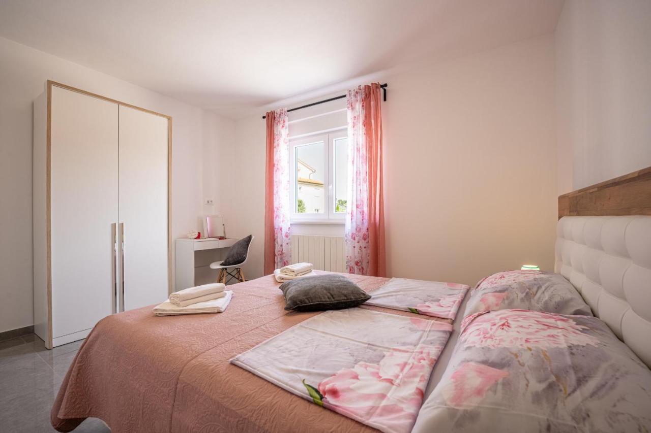 Domus Alba Apartments Pula Eksteriør billede